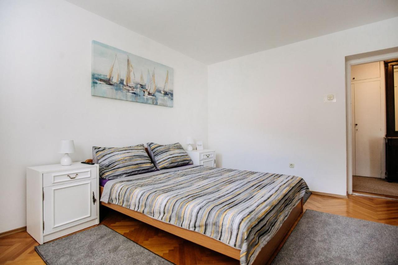 Sunnynest Apartment - 3Br Apt With Free Parking & Wi-Fi, Close To Lapad Bay Beach Дубровник Екстер'єр фото